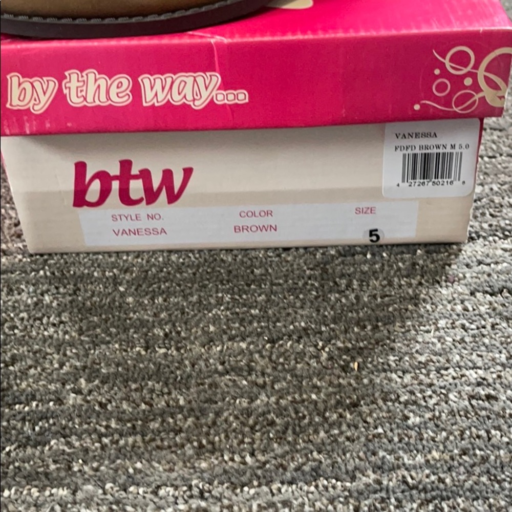 NWTS Bwt Boots Size 5 - Picture 2 of 6